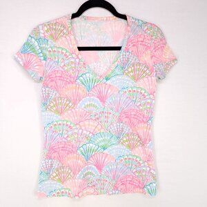 Lilly Pulitzer Michele V-Neck T-Shirt Size XS Top Oh Shello Shells Old Money